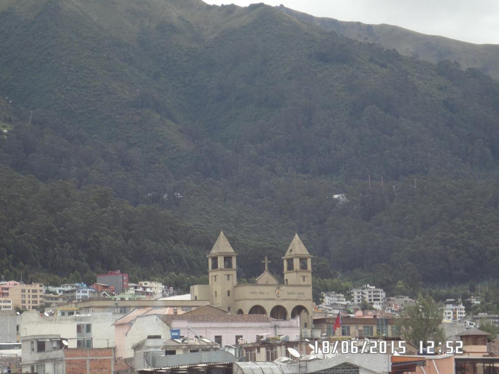 Hotel El Ejido Quito Exterior photo
