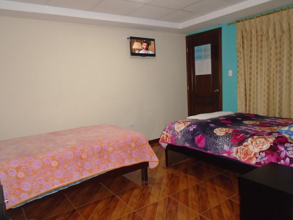 Hotel El Ejido Quito Room photo