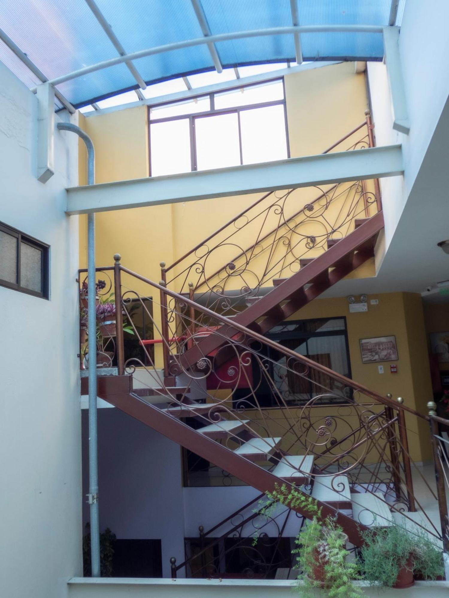 Hotel El Ejido Quito Exterior photo